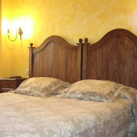 Goya Guest house